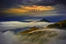 misty mountains.jpg